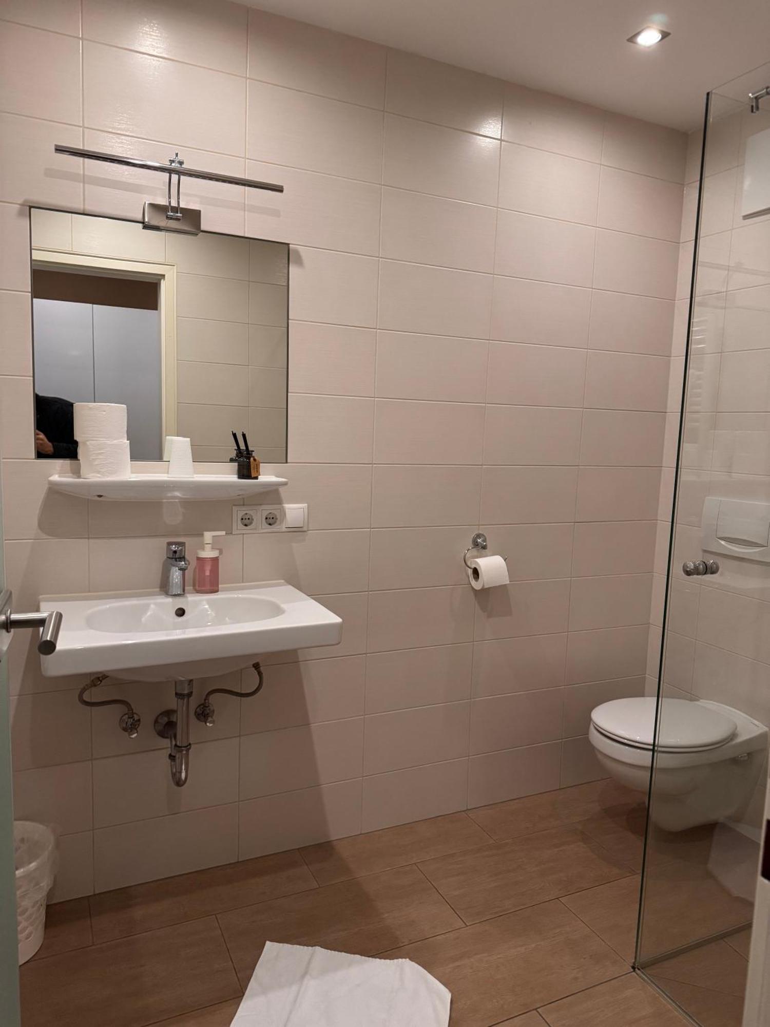 Austria Traveller Hotel Kirchdorf Кірхдорф-ан-дер-Кремс Екстер'єр фото